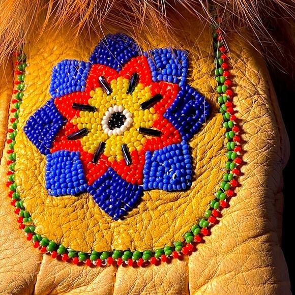 Exquisitely Beaded Tan Premium Buffalo Hide Gloves with Buffalo Fur Trim. OS - Picture 2 of 9